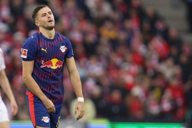 Christoph Baumgartner (RB Leipzig) ist enttaeuscht waehrend des Spiels der Bundesliga zwischen 1. FC Köln und RB Leipzig, RheinEnergieSTADION am 08. February 2026 in Köln, Deutschland. (Foto von Oliver Kaelke DeFodi Images) +++ Christoph Baumgartner (RB Leipzig) looks dejected during the Bundesliga match between 1. FC Köln and RB Leipzig at RheinEnergieSTADION on February 8, 2026 in Cologne, Germany. (Photo by Oliver Kaelke DeFodi Images) DFL regulations prohibit any use of photographs as image sequences and or quasi-video. (Photo by Oliver Kaelke DeFodi Images) -