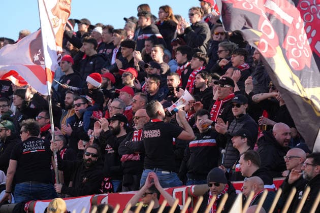 I tifosi dell AC Monza durante la partita tra AC Monza e SS Juve Stabia del Campionato italiano di calcio Serie BKT 2025 2026 , Domenica 15 Febbraio 2026, - calcio ( Photo by Alessio Morgese LaPresse)  Copyright: xAlessioxMorgesex LaPressex