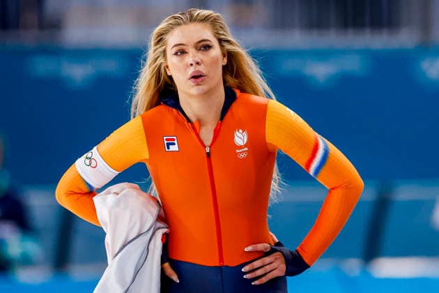 Milano Cortina 2026 Winter Olympics, Speed skating, Eisschnelllauf Italy Jutta Leerdam of the Netherlands looks on after competing on the Speed Skating Women s 500m on Day 9 of the Milano Cortina 2026 Winter Olympics at the Milano Speed Skating Stadium in Milan, Italy, February 15, 2026. Milan Italy  Copyright: xMatrixxImagesx xHenkxJanxDijksx