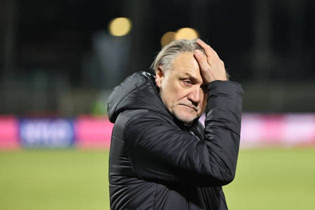 15.02.2026, Fussball, Herren, 3. Liga, 24. Spieltag Saison 2025-2026 Dritte Liga: FC Schweinfurt 05 - FC Ingolstadt Geschäftsführer Dietmar Beiersdorfer (FC Ingolstadt), Einzelbild Schweinfurt Riedel Bau Arena im Sachs-Stadio Bayern Unterfranken Deutschland