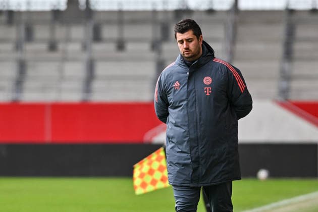 U19 DFB-Nachwuchsliga; FC Bayern München - Berliner Athletik Klub; 21.02.2026 MUNICH, GERMANY - 21. FEBRUARY: im Bild Peter GAYDAROV Trainer FC Bayern München U19 Einzelfoto Freisteller während dem Spiel zwischen der U19 des FC Bayern München und der U19 des Berliner Athletik Klubs am 3. Spieltag der DFB-U19 Nachwuchsliga am FC Bayern Campus Copyright: xBEAUTIFULxSPORTS Goldbergx