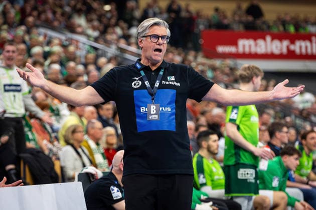 20.02.2026, xovx, Handball Daikin Handball Bundesliga, HSG Wetzlar - SC DHfK Leipzig Trainer Runar Sigtryggsson (HSG Wetzlar) gestikulierend, mit den Armen gestikulierend Wetzlar Buderus-Arena Hessen Deutschland (DE)