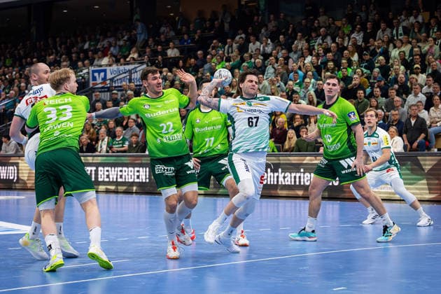 20.02.2026, xovx, Handball Daikin Handball Bundesliga, HSG Wetzlar - SC DHfK Leipzig v.l. Moritz Preuss (SC DHfK Leipzig), Georg Löwen (HSG Wetzlar), Jona Schoch (HSG Wetzlar), Dean Bombac (SC DHfK Leipzig), Stefan Cavor (HSG Wetzlar), Josip Simic (HSG Wetzlar), Blaer Hinriksson (SC DHfK Leipzig) Wetzlar Buderus-Arena Hessen Deutschland (DE)