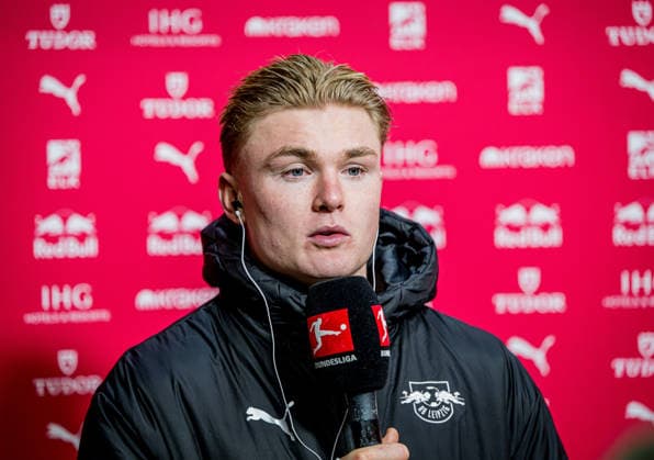 Leipzigs Conrad Harder. Fussball 1. Bundesliga, 22. Spieltag: RB Leipzig - VfL Wolfsburg. 15. Februar 2026: Leipzig, Red Bull Arena. RB Leipzig - VfL Wolfsburg