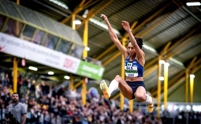 Deutsche Leichtathletik-Hallenmeisterschaften; Dortmund, 01.03.2026 Auf dem Sprung zum 17. Deutschen Meistertitel im Weitsprung der Frauen: Malaika Mihambo (LG Kurpfalz); Deutsche Leichtathletik-Hallenmeisterschaften am 01.03.2026 in der Helmut-Körnig-Halle Dortmund (Nordrhein-Westfalen). Copyright: xBEAUTIFULxSPORTS R.xSchmittx