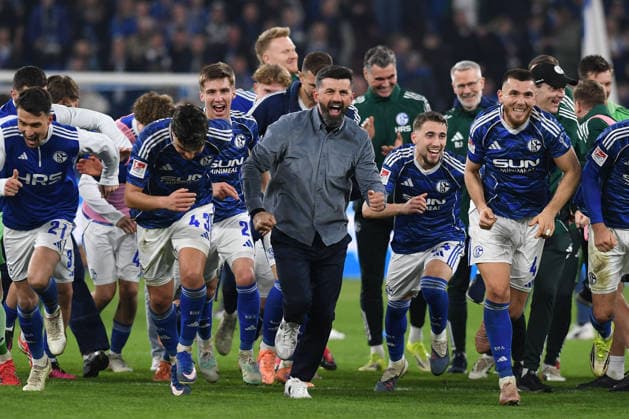Spieler und Trainer Miron Muslic (FC Schalke 04) Jubel, jubeln waehrend des Spiels der 2. Bundesliga zwischen FC Schalke 04 und Arminia Bielefeld, Veltins-Arena am 06. March 2026 in Gelsenkirchen, Deutschland. (Foto von Ralf Treese DeFodi Images) +++ Spieler und Trainer Miron Muslic (FC Schalke 04) celebrates, celebrating during the 2. Bundesliga match between FC Schalke 04 and Arminia Bielefeld at Veltins-Arena on March 6, 2026 in Gelsenkirchen, Germany. (Photo by Ralf Treese DeFodi Images) (Photo by Ralf Treese DeFodi Images) -