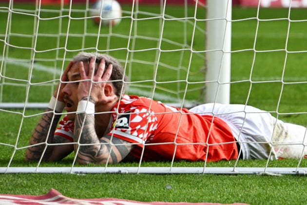 07.03.2026, xsltx, Fussball 1.Bundesliga, FSV Mainz 05 - VfB Stuttgart v.l. Philipp Tietz (FSV Mainz 05) Enttäuscht, traurig, frustriert (DFL DFB REGULATIONS PROHIBIT ANY USE OF PHOTOGRAPHS as IMAGE SEQUENCES and or QUASI-VIDEO) Mainz