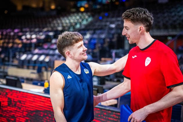 Basketball Berlin 08.03.2026 Saison 2025 2026 EasyCredit BBL 1. Bundesliga Männer, Herren Alba Berlin - Fitness First Würzburg Baskets bennet Hundt (Alba Berlin, No.33) Alen Pjanic (Würzburg, No.35)