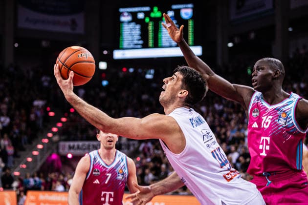 easyCredit Basketball Bundesliga, Telekom Baskets Bonn vs. Syntainics MBC, 08.03.2026 Jure Planinic (Syntainics MBC 44) artistisch - easyCredit Basketball Bundesliga, Telekom Baskets Bonn vs. Syntainics MBC, 08.03.2026, Telekom Dome Bonn Copyright: xBEAUTIFULxSPORTS Derixx