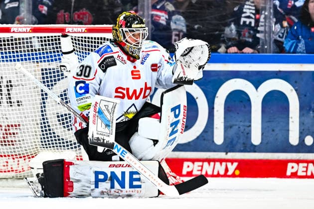 Kristers Gudlevskis (Fischtown Pinguins Bremerhaven, 30), GER, Iserlohn Roosters vs. Fischtown Pinguins Bremerhaven, Eishockey, Penny-DEL, 50. Spieltag, Spielzeit 2025 2026, 08.03.2026, GER, Iserlohn Roosters vs. Fischtown Pinguins Bremerhaven, Eishockey, Penny-DEL, 50. Spieltag, Spielzeit 2025 2026, 08.03.2026 Iserlohn Copyright: xJonasxBrockmann Eibner-Pressefotox EP_JBN