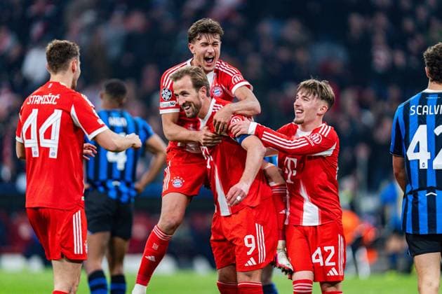18.03.2026, FC Bayern München vs. Atalanta Bergamo, UEFA Champions League, Achtelfinale-Rückspiel Tor zum 2:0 durch Harry Kane (FC Bayern Muenchen, 9) Tom Bischof (FC Bayern Muenchen, 20) Jubel Lennart Karl (FC Bayern Muenchen, 42) Regulations prohibit any use of photographs as image sequences and or quasi video Copyright: xBahhoxKarax