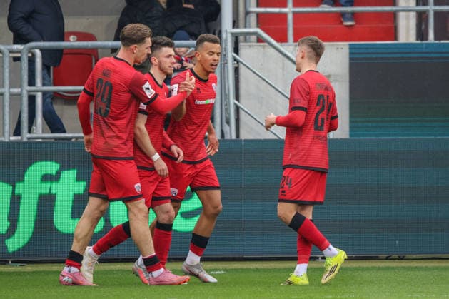 Jubel bei Marcel Costly (FC Ingolstadt 04, Nr.22) nach seinem Treffer zum 1:1: Ausgleich GER, FC Ingolstadt 04 gegen Alemannia Aachen, Fußball, 3. Liga, Spieltag 30, Saison 2025 2026, 21.03.2026 GER, FC Ingolstadt 04 gegen Alemannia Aachen, Fußball, 3. Liga, Spieltag 30, Saison 2025 2026, 21.03.2026 Ingolstadt Copyright: xEibner-Pressefoto OliverxSTRISCHx EP-OSH
