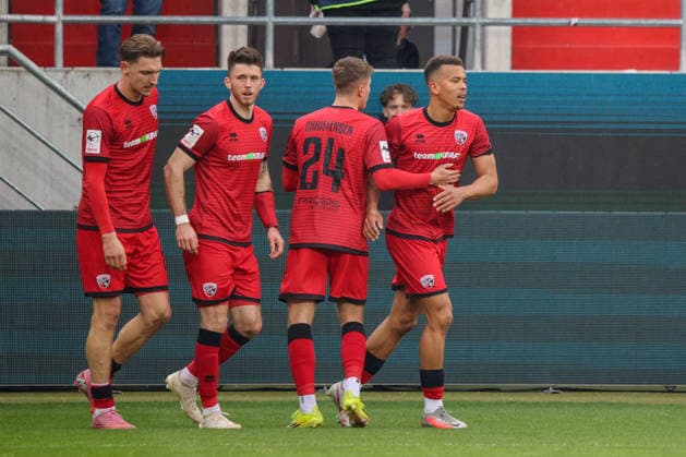Jubel bei Marcel Costly (FC Ingolstadt 04, Nr.22) nach seinem Treffer zum 1:1: Ausgleich GER, FC Ingolstadt 04 gegen Alemannia Aachen, Fußball, 3. Liga, Spieltag 30, Saison 2025 2026, 21.03.2026 GER, FC Ingolstadt 04 gegen Alemannia Aachen, Fußball, 3. Liga, Spieltag 30, Saison 2025 2026, 21.03.2026 Ingolstadt Copyright: xEibner-Pressefoto OliverxSTRISCHx EP-OSH