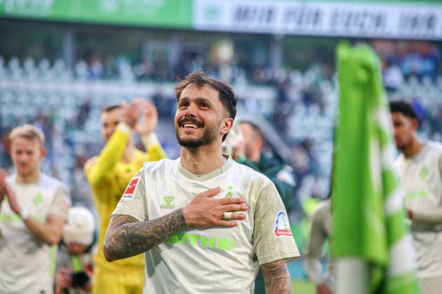 Deutschland: Bundesliga 2025 2026, 27. Spieltag - VfL Wolfsburg vs SV Werder Bremen - Volkswagen Arena (Wolfsburg): Freude, Emotionen, Jubel Leonardo Bittencourt (SV Werder Bremen, 10) Wolfsburg Copyright: xAymanxAlahmedx