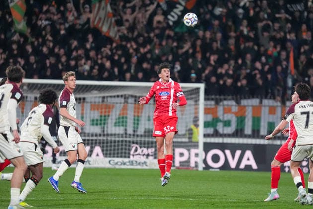 Matteo Pessina dell AC Monza durante la partita tra Monza e Venezia del Campionato italiano di calcio Serie BKT 2025 2026, Sabato 21 Marzo 2026, - calcio ( Photo by Alessio Morgese LaPresse )  Copyright: xAlessioxMorgesex xLaPressex