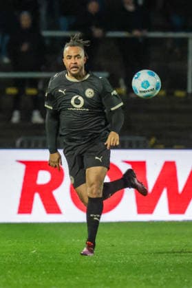 25.03.2026, xgrfx, Fussball Legendenspiel, Borussia Dortmund - SL Benfica v.l. Patrick Owomoyela (Borussia Dortmund) (DFL DFB REGULATIONS PROHIBIT ANY USE OF PHOTOGRAPHS as IMAGE SEQUENCES and or QUASI-VIDEO) Dortmund