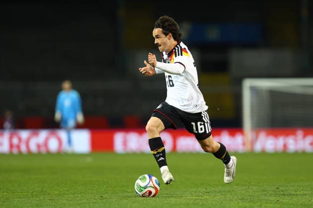 16 Mika Baur (Deutschland U21, U 21 Fußball I Junioren I U21-EM-Qualifikation I Saison 2025-2026 I 8. Spieltag I Deutschland U21 - Nordirland U21 I 27.03.2026 I Eintracht-Stadion