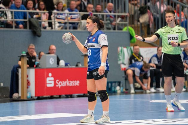 HSG Blomberg-Lippe (GER) vs. Borussia Dortmund (GER), Handball, 1. Handball Bundesliga Frauen, 22. Spieltag, 4.4.2026, Saision 2025 2026, Blomberg Elin Magnusdottir (HSG Blomberg-Lippe, 33) beim Spielaufbau Blomberg Sporthalle an der Ulmenallee Deutschland
