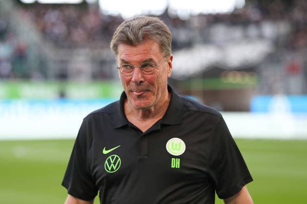11.04.2026, xgox, Fussball - 1.Bundesliga VfL Wolfsburg - Eintracht Frankfurt emspor, v.l. Dieter Hecking (Wolfsburg, Trainer) (DFL DFB REGULATIONS PROHIBIT ANY USE OF PHOTOGRAPHS as IMAGE SEQUENCES and or QUASI-VIDEO) Wolfsburg