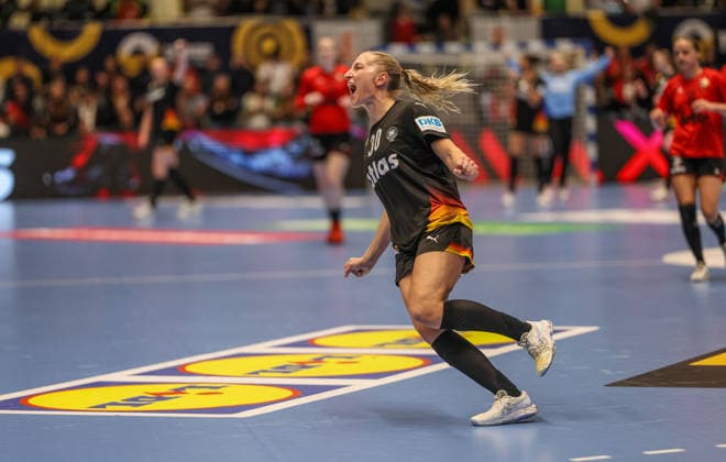 GER, Hamm, Deutschland vs Belgien, EHF EURO Qualifiers, Handball, EHF, Spielzeit 2025 2026, WESTPRESS arena, 6. Spieltag im Bild: Jenny Behrend (Deutschland Handball Frauen 30), Tor, Jubel und Freude, Emotionen DFB DFL REGULATIONS PROHIBIT ANY USE OF PHOTOGRAPHS AS IMAGE SEQUENCES AND OR QUASI-VIDEO, 12.04.2026 Copyright: HMBxMedia HendrikxHamelau
