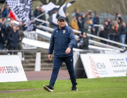 Fussball, Herren, Saison 2025 2026, Regionalliga Nordost (29. Spieltag), BFC Preussen - FC Carl Zeiss Jena, Trainer Volkan Uluc (FC Carl Zeiss Jena), 12.04. 2026, Copyright: xMatthiasxKochx