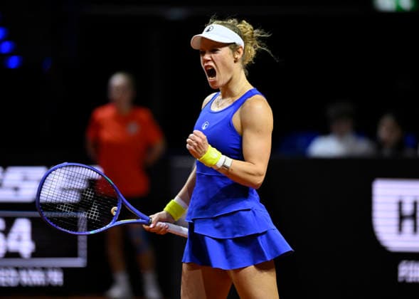 Laura Siegemund (GER) Jubel Freude Emotion Tennis Damen Porsche-Cup Porsche Tennis Grand Prix GP Stuttgart 2026 Porsche Arena 11-19.04.2026 DFL REGULATIONS PROHIBIT ANY USE OF PHOTOGRAPHS AS IMAGE SEQUENCES AND OR QUASI-VIDEO Tennis Damen Porsche-Cup Porsche Tennis Grand Prix GP Stuttgart 2026