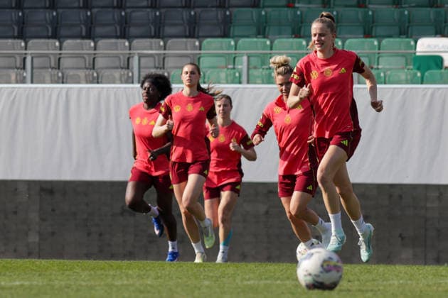 17.04.2026, xgrfx, Fussball DFB-Medientermine, Deutsche Frauennationalmannschaft Training v.l. Nicole Anyomi, Jule Brand, Linda Dallmann, Vivien Endemann (Deutsche Frauennationalmannschaft) (DFL DFB REGULATIONS PROHIBIT ANY USE OF PHOTOGRAPHS as IMAGE SEQUENCES and or QUASI-VIDEO) Ried