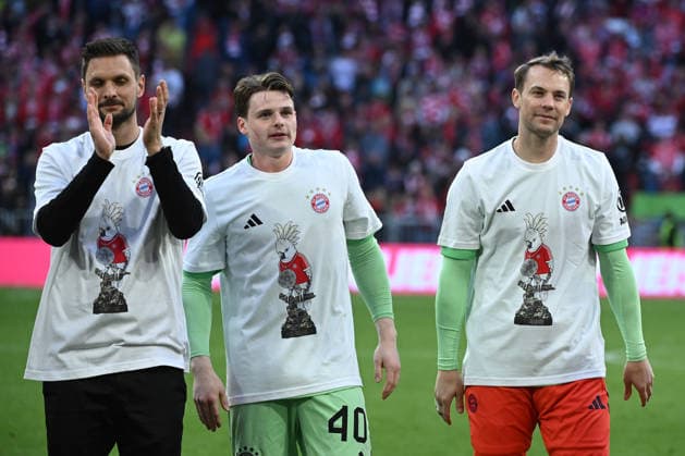 19.04.2026, xemx, Fussball 1.Bundesliga, FC Bayern Muenchen - VfB Stuttgart v.l. Jubel, Freude über den Gewinn der Meisterschaft Sven Ulreich (FC Bayern Muenchen) Jonas Urbig (FC Bayern Muenchen) Manuel Neuer (FC Bayern Muenchen) (DFL DFB REGULATIONS PROHIBIT ANY USE OF PHOTOGRAPHS as IMAGE SEQUENCES and or QUASI-VIDEO) Muenchen