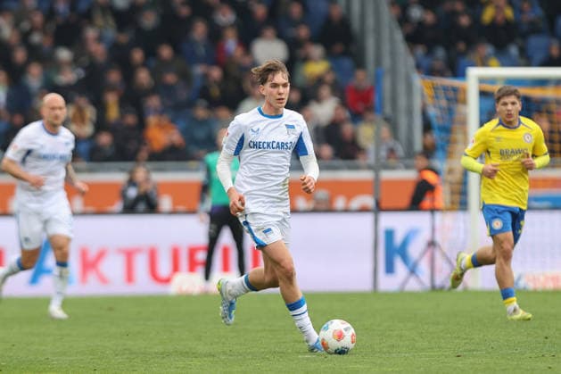 19.04.2025, xtgx, Fussball 2. Bundesliga, Eintracht Braunschweig - Hertha BSC Berlin v.l. Kennet Eichhorn (Hertha, 23) (DFL DFB REGULATIONS PROHIBIT ANY USE OF PHOTOGRAPHS as IMAGE SEQUENCES and or QUASI-VIDEO) Braunschweig