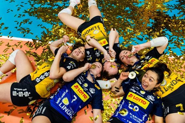 22.04.2026, GER, Volleyball, 1.Bl, Frauen, Saison 25 26, Finale PlayOff (Best of 5), VfB 91 Suhl Lotto Thueringen - Dresdner SC der VfB 91 Suhl Lotto Thueringen gewinnt die PlayOffs 98527 Suhl Sporthalle Wolfsgrube Thüringen Deutschland