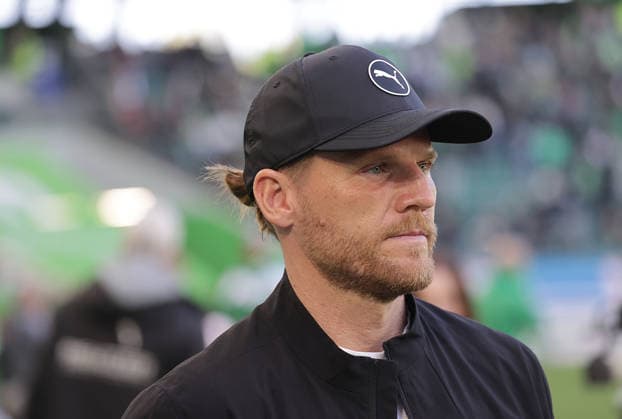 Trainer Eugen Polanski (Borussia Moenchengladbach) Fussball, Herren, Saison 2025 2026, 1.Liga, Bundesliga, Volkswagenarena, VfL Wolfsburg gegen Borussia Moenchengladbach DFL REGULATIONS PROHIBIT ANY USE OF PHOTOGRAPHS AS IMAGE SEQUENCES AND OR QUASI-VIDEO.