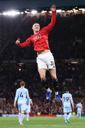 Football - Premier League - Manchester United, ManU v Brentford 27th April 2026 - Premier League - Manchester United v Brentford - Benjamin Sesko of Manchester United celebrates after scoring their 2nd goal - Photo: Simon Stacpoole Offside. Manchester UK Copyright: xSimonxStacpoolexOffside