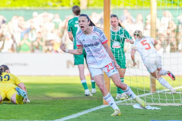 29.04.2026, xydrx, Frauen, Fußball, 1.Frauen-Bundesliga, SV Werder Bremen - FC Bayern München, Saison 2025 2026, Stadion Platz 11: Torjubel nach dem Tor zum 1:0 für den FC Bayern München durch Torschützin Natalia Padilla Bidas (FC Bayern München, 23) DFB regulations prohibit any use of photographs as image sequences and or quasi-video. Copyright: HMBxMedia YannisxDreimann