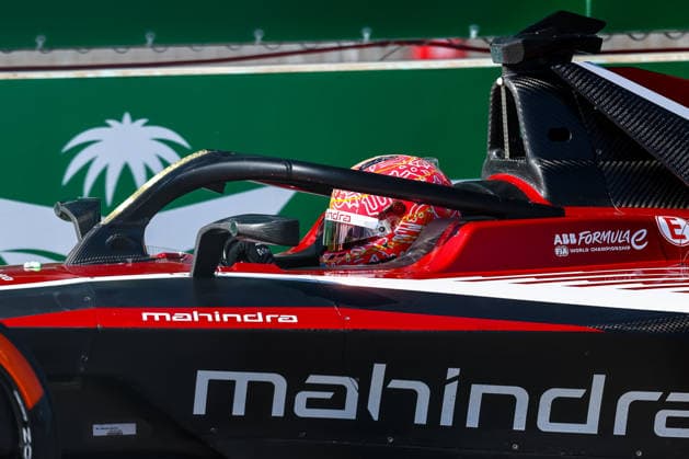 Edoardo Mortara (Mahindra Racing, 48) erstes freies Training Free Practice 1, ABB FIA Formula E World Championship, WM, Weltmeisterschaft Hankook Berlin e-Prix 2026, Flughafen Berlin Tempelhof, Tempelhofer Feld, Saison 12 2025 26, Runde 7, 01.05.2026, ABB FIA Formula E World Championship, Hankook Berlin e-Prix 2026, Tempelhofer Feld, Flughafen Tempelhof, Saison 12 2025 26, Runde 7, 01.05.2026 Berlin Copyright: xEibner-Pressefoto LauraxRoemerx EP_LRR