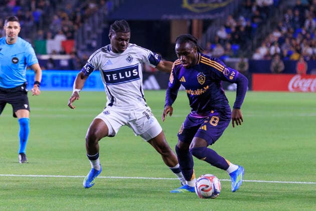 May 2, 2026, Carson, California, USA: Joseph Paintsil 28 of the LA Galaxy makes a goal attempt as Emmanuel Sabbi 11 of the Vancouver Whitecaps FC defends during their regular season MLS, Fussball Herren, USA game on Saturday May 2, 2026 at the Dignity Health Sports Park Stadium in Carson, California. ARIANA RUIZ PI Carson USA - ZUMAp124 20260502_zaa_p124_038 Copyright: xArianaxRuizx