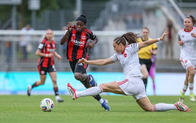 GER, Frankfurt, Eintracht Frankfurt vs FC Nürnberg, Google Pixel Bundesliga, Fussball, DFB, Spielzeit 2025 2026, Stadion am Brentanobad, 24. Spieltag im Bild v.l.: Nicole Anyomi (Eintracht Frankfurt Frauen 19), Leia Varley (1. FC Nürnberg Frauen 7), Zweikampf DFB DFL REGULATIONS PROHIBIT ANY USE OF PHOTOGRAPHS AS IMAGE SEQUENCES AND OR QUASI-VIDEO, 04.05.2026 Copyright: HMBxMedia HendrikxHamelau