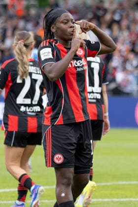 Google Pixel Frauen Bundesliga: Eintracht Frankfurt - 1. FC Nürnberg, 04.05.2026 Nicole Anyomi (Eintracht Frankfurt 19) mit einer GEste nach ihrem Tor Treffer zum 1:0, Eintracht Frankfurt - 1. FC Nürnberg, Frankfurt, Stadion am Brentanobad, 4.5.2026 Copyright: xBEAUTIFULxSPORTS Gawlikx