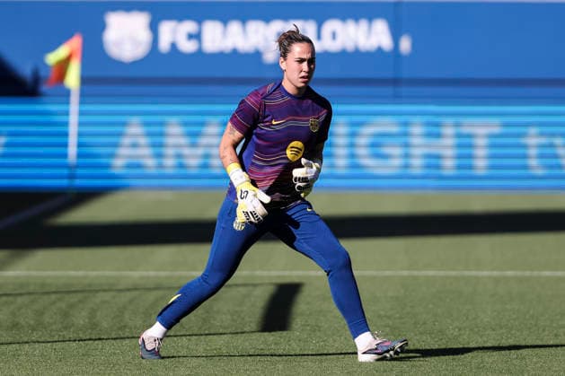 May 6, 2026, Sant Joan Despi, Barcelona, Spain: Catalina Thomas Coll Lluch of FC Barcelona, Barca warms up during the Spanish Women league, Liga F, football match played between FC Barcelona and Levante UD at Johan Cruyff Stadium on May 06, 2026 in Sant Joan Despi, Barcelona. FC Barcelona V Levante UD - Liga F  - ZUMAa181 20260506_zaa_a181_006 Copyright: xJavierxBorregox