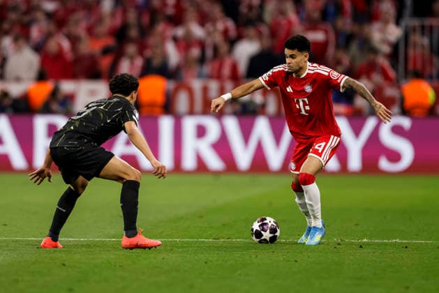 MUNICH, GERMANY - MAY 6: Luis Diaz (FC Bayern Muenchen, 14) controls the ball against Marquinhos (FC Paris Saint-Germain, 5) during the UEFA Champions League Semi-Final between FC Bayern Muenchen vs Paris Saint-Germain at Allianz Arena at Semi-Finals 2nd leg of the UEFA Champions League on May 6, 2026 in Munich, Germany. Bavaria Germany Copyright: xSteffiexWunderlx