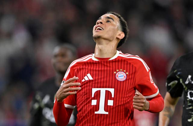 Jamal Musiala FC Bayern Muenchen FCB (10) Enttaeuschung enttaeuscht nach vergebener Torchance Gestik Geste FC Bayern Muenchen FCB vs Paris Saint-Germain PSG CL Champions League Halbfinale Rueckspiel 06.05.2026 DFL REGULATIONS PROHIBIT ANY USE OF PHOTOGRAPHS AS IMAGE SEQUENCES AND OR QUASI-VIDEO FC Bayern Muenchen FCB vs Paris Saint-Germain PSG CL Champions League