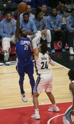 November 4, 2017 - Los Angeles, California, U.S - Patrick Beverley 21 of the Los Angeles Clippers and Dillon Brooks 24 of the Memphis Grizzlies on during their NBA, Basketball Herren, USA game on Saturday November 4, 2017 at the Staples Center in Los Angeles, California. Clippers v Grizzlies. JAVIER ROJAS PI Copyright: xArianaxRuizx
