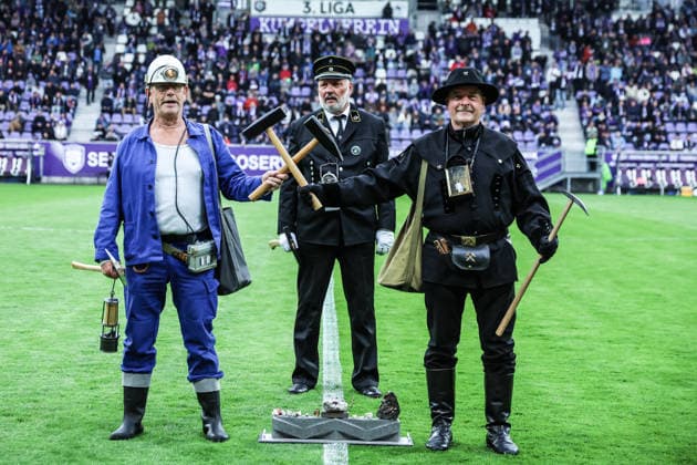 Sport Bilder des Tages Fussball, 3.Liga Saison 2025 2026 37. Spieltag FC Erzgebirge Aue - MSV Duisburg 08.05.2026, eins Erzgebirgsstadion Bergmänner in Aue Aue-Bad Schlema eins Erzgebirgsstadion Sachsen Deutschland
