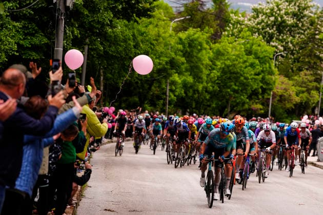 The pack rides during Stage 2 of the Giro dÕItalia, from Burgas to Veliko Tarnovo, Bulgaria, Saturday, May 9, 2026.  Copyright: xFabioxFerrari LaPressex