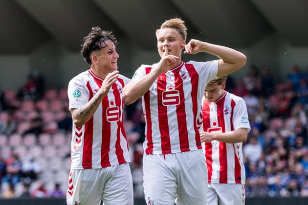 U 19 DFB-Nachwuchsliga Viertelfinale, 1. FC Köln - 1. FC Heidenheim 1846; 10.05.2026 Jubel zum 1:0 durch Fynn Schenten (1. FC Köln, 9), Tor, Torjubel U 19 DFB-Nachwuchsliga Viertelfinale, 1. FC Köln - 1. FC Heidenheim 1846, Köln, Franz-Kremer-Stadion am 10.05.2026 DFB REGULATIONS PROHIBIT ANY USE OF PHOTOGRAPHS AS IMAGE SEQUENCES AND OR QUASI-VIDEO. Copyright: xBEAUTIFULxSPORTS Wunderlx