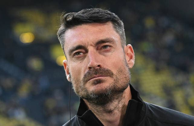 08.05.2026, xjhx, Fussball 1.Bundesliga, Borussia Dortmund - Eintracht Frankfurt v.l. Trainer Albert Riera (Eintracht Frankfurt) (DFL DFB REGULATIONS PROHIBIT ANY USE OF PHOTOGRAPHS as IMAGE SEQUENCES and or QUASI-VIDEO) Dortmund