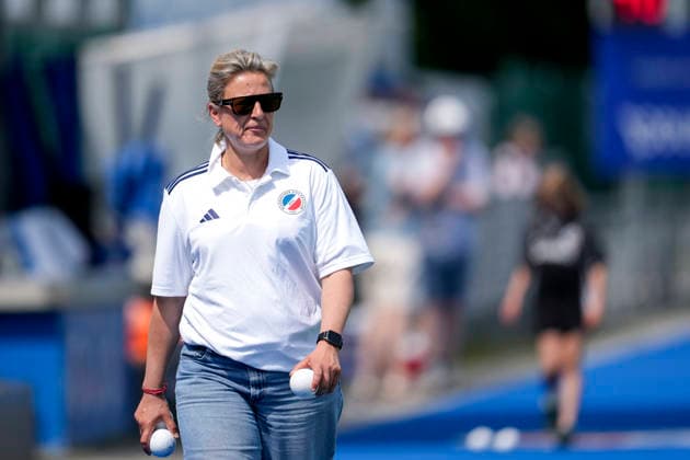 Sofie Gierts (Trainerin, Cheftrainerin, MHC), Einzelbild, Einzelfoto, Aktion, Action, 10.05.2026, Mannheim (Deutschland), Hockey, 1. Bundesliga, Damen, Mannheimer HC - Club Raffelberg