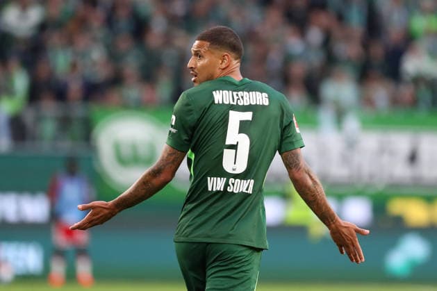 VfL vs. Bayern, 1. BL Wolfsburg, 09.05.2026, Fußball, Herren, Saison 2025 2026, 1. BL, VfL Wolfsburg vs. FC Bayern München: Vinicius Vini Souza (VfL Wolfsburg) (DFL DFB REGULATIONS PROHIBIT ANY USE OF PHOTOGRAPHS as IMAGE SEQUENCES and or QUASI-VIDEO) Volkswagen Arena Niedersachsen Deutschland