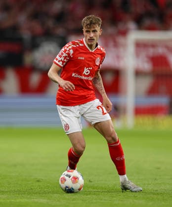10.05.2026, Fussball Bundesliga, 1. FSV Mainz 05 - 1. FC Union Berlin, v.l., Nikolas Veratschnig (FSV Mainz 05) DFL DFB REGULATIONS PROHIBIT ANY USE OF PHOTOGRAPHS AS IMAGE SEQUENCES AND OR QUASI-VIDEO. xdcx Copyright: HMBxMedia Claus