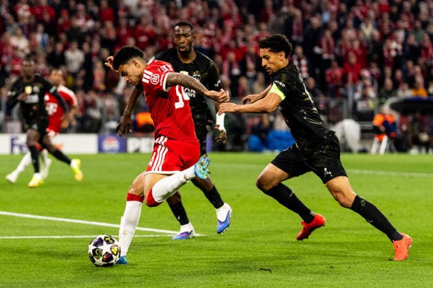 MUNICH, GERMANY - MAY 6: Luis Diaz (FC Bayern Muenchen, 14) goal attempt, controls the ball against Marquinhos (FC Paris Saint-Germain, 5) during the UEFA Champions League Semi-Final between FC Bayern Muenchen vs Paris Saint-Germain at Allianz Arena at Semi-Finals 2nd leg of the UEFA Champions League on May 6, 2026 in Munich, Germany. Bavaria Germany Copyright: xSteffiexWunderlx