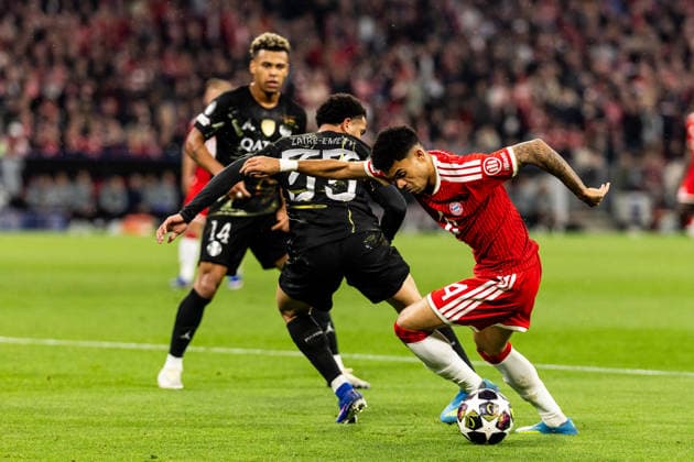 MUNICH, GERMANY - MAY 6: Luis Diaz (FC Bayern Muenchen, 14) controls the ball against Warren Zaire-Emery (FC Paris Saint-Germain, 33) during the UEFA Champions League Semi-Final between FC Bayern Muenchen vs Paris Saint-Germain at Allianz Arena at Semi-Finals 2nd leg of the UEFA Champions League on May 6, 2026 in Munich, Germany. Bavaria Germany Copyright: xSteffiexWunderlx